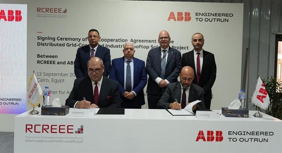 ABB في مصر تحول مصانعها إلى منشأة صناعية صديقة للبيئة